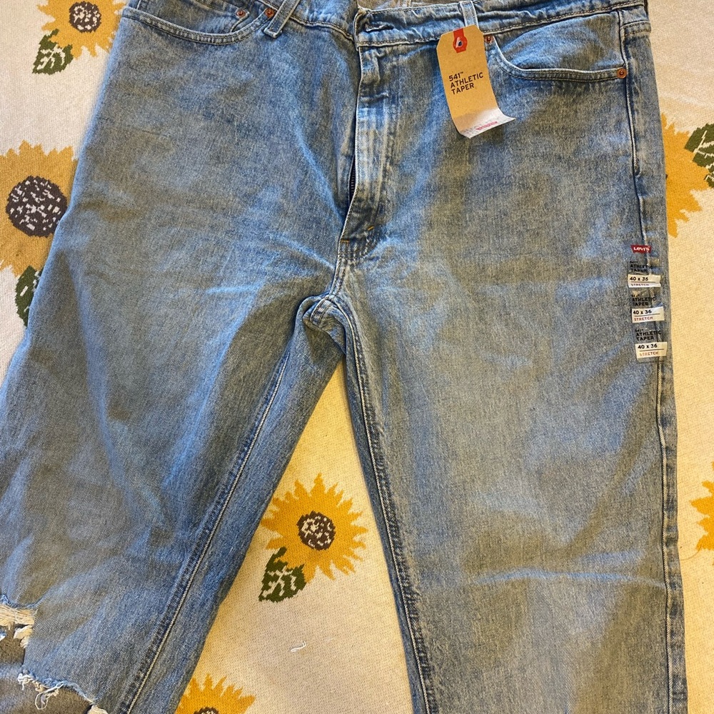 Levi's Relaxed Fit Light Blue Jeans